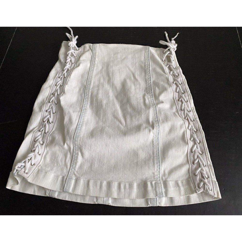 Carmar LF Brand Lace Up Mini Jean White Skirt Women’s Sz 26